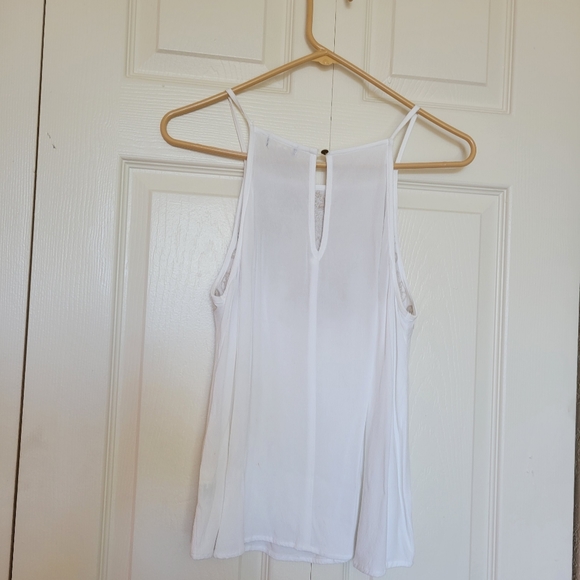 Tan and white tank top - Picture 7 of 8